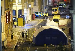 In Liverpool in Menge gerast - Fahrer bekennt sich schuldig - Danny Lawson/PA Wire/dpa