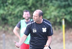Mit vollem Engagement auf dem Trainingsplatz im Eggestadion - Sebastian Lucas