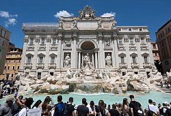 Trevibrunnen - Marijan Murat/dpa