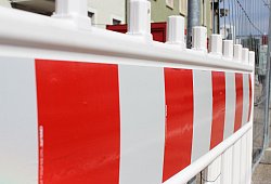 Straßensperrung - Symbolbild: Pixabay