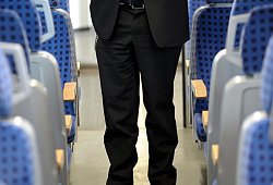 Fahrkartenkontrolle - Franz-Peter Tschauner