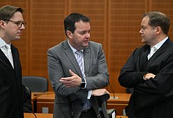 Prozess gegen den DFB und Ex-Schatzmeister Osnabrügge - Arne Dedert/dpa