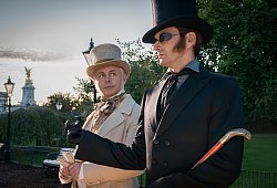 Good Omens - Scene - Chris Raphael/Amazon