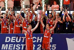 FC Bayern München - ratiopharm Ulm - Matthias Stickel/dpa