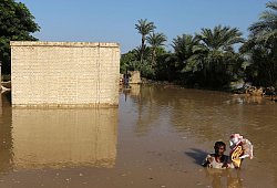 Überschwemmungen in Pakistan - Asim Tanveer/AP/dpa