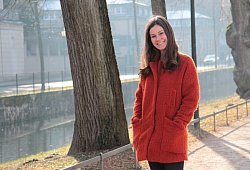 Raus in die Natur: Steht sie nicht auf der Bühne, geht Annina Battaglia gern spazieren und erkundet die Landschaft rund um Musikhochschule und Freilichtmuseum. - Carolin Brokmann