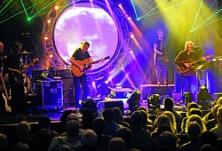 nic6104b - 1 - Nicole Ellerbrake