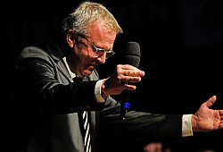 nic5207b - 1 - Nicole Ellerbrake