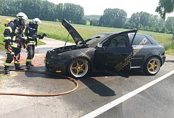 Autobrannt - Feuerwehr Lage