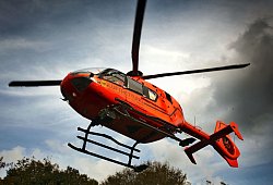 Ein Unfallopfer musste mit dem Rettungshubschrauber ins Krankenhaus geflogen werden. - Sarah Jonek