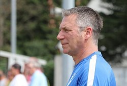 Entlassen: Thomas Johannfunke. - Oliver König