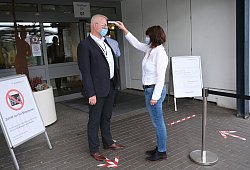 Infrarot-Thermometer - Klinikum Lippe