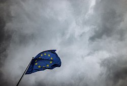 Flagge der Europäischen Union - Philipp von Ditfurth/dpa