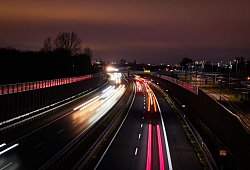 Berufsverkehr am Abend - Christian Charisius/dpa