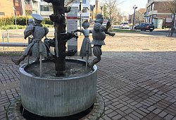 Kanzlerbrunnen - Till Brand