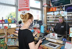 Tankstelle - Till Sadlowski