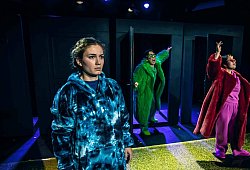 jungestheater-viel-zu-feel1 - Landestheater Detmold / Marc Lontzek