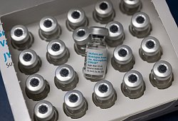 Ampullen mit Impfstoff gegen Mpox - Sven Hoppe/dpa/dpa-tmn