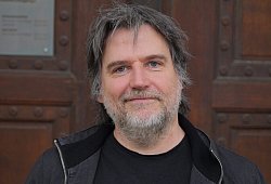 b2 - 1 - Thomas Krügler