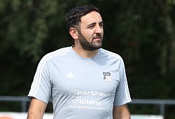Kemal Akman - Oliver König