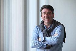 Miron Tadic, Trainer des Fußball-Bezirksligisten TSV Oerlinghausen - Vera Gerstendorf-Welle