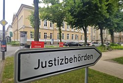 Anzeige - Janet König