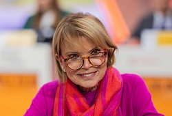 Uschi Glas - Rolf Vennenbernd/dpa