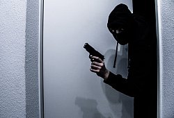 maskierter_einbrecher_pixabay - Symbolfoto: Pixabay