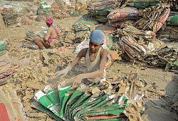 Kinderarbeit und Umweltverschmutzung in Bangladesch - Md Rafayat Haque Khan/ZUMA Press Wire/dpa