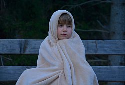 Fünf Prozent der Kinder, deren Eltern Sozialleistungen erhalten, haben keine warme Kleidung. - Symbolbild: Pixabay
