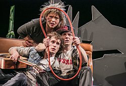 Erlebnisse auf der Straße - Landestheater/Quast