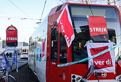 Warnstreiks im &ouml;ffentlichen Dienst - Oliver Berg/dpa