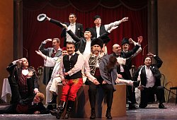 Ein Genuss für Augen und Ohren -  Kálmáns Operette „Die Csárdásfürstin" im Landestheater Detmold.. - Landestheater/Lefebvre