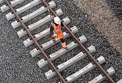 Bauarbeiten an Bahnstrecke im Sauerland - Lukas Schulze/dpa