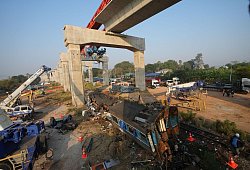 Zugungl&uuml;ck in Thailand - Sakchai Lalit/AP/dpa