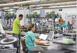 Die Elektroindustrie ist von der Krise am geringsten betroffen - Phoenix Contact