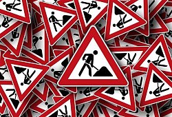 Straßensperrung - Symbolbild: Pixabay