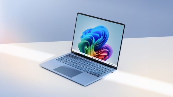 Der Microsoft Surface Laptop 7 soll mit seinem ARM-Chip und dem KI-Assistenten Copilot alles leichter und effizienter machen - verspricht zumindest der Hersteller. - © Microsoft/dpa-tmn