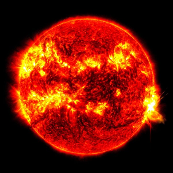 Innerhalb der Phase maximaler Sonnenaktivität sind die Chancen gut, weiter farbenfrohe Polarlichter über der Erde zu sehen. - © Solar Dynamics Observatory/NASA via AP/dpa
