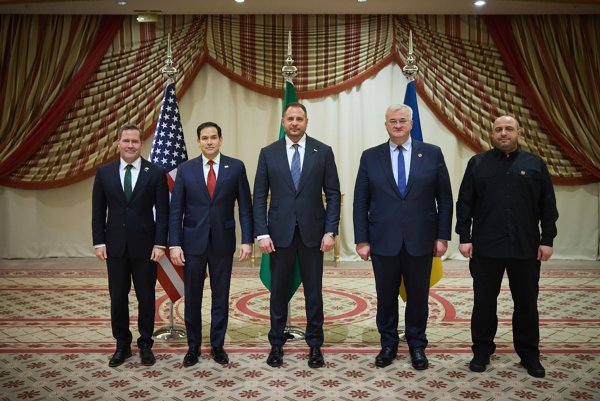 Die Unterhändler der USA und der Ukraine fanden einen gemeinsamen Ansatz. - © -/Ukrainian Presidential Press Office/AP/dpa