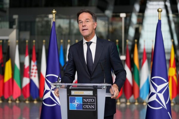 Nato-Generalsekretär Mark Rutte geht davon aus, dass Russland Truppenunterstützung braucht. - © Virginia Mayo/AP/dpa