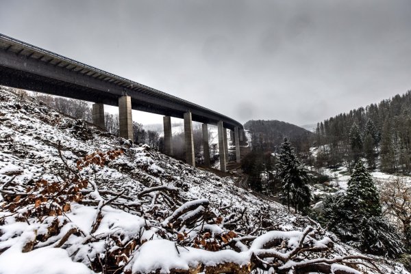 Bauarbeiten an der A45-Talbrücke Rahmede. - © Dieter Menne/dpa/Archivbild