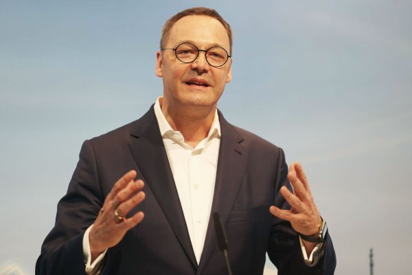 Bernhard Osburg wird neuer Chef der Bahn-Güterverkehrstochter DB Cargo. (Archivbild) - © Oliver Berg/dpa