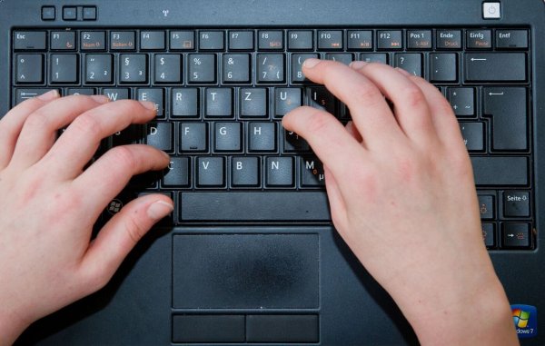 In Deutschland gibt es einige Millionen Menschen, die das Internet nicht nutzen. - © Ole Spata/dpa