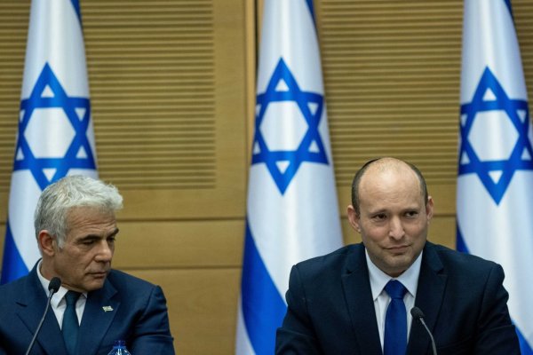 Bennet und Lapid - © Foto: JINI/via XinHua/dpa