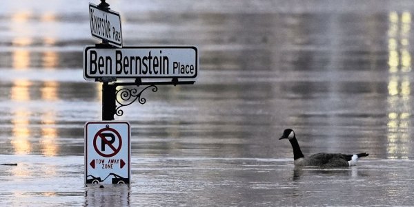 Mehrere Bundesstaaten erleben rekordverdächtige Regenfälle. - © Carolyn Kaster/AP/dpa