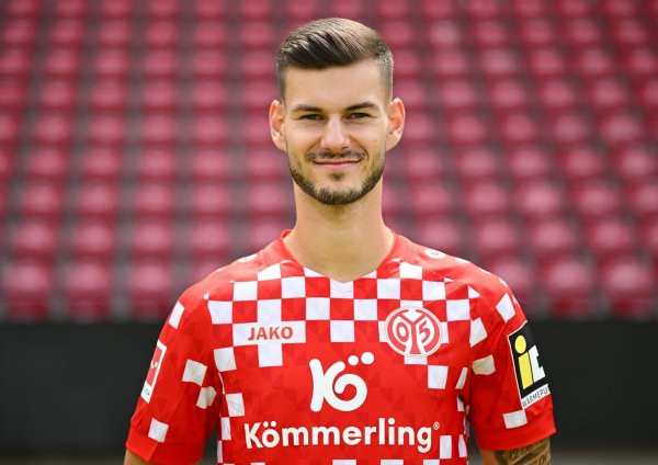 Tom Krauß spielt bis zum Ende der Saison für den VfL Bochum. - © Arne Dedert/dpa