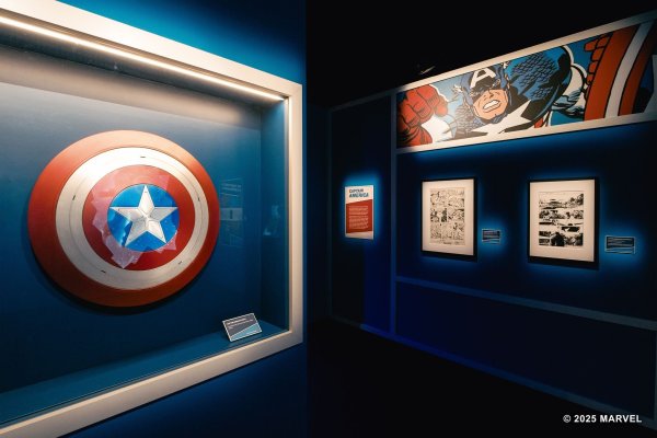 Der Schild von Captain America wird bald in Köln zu sehen sein. - © 2025 Marvel/Explorado Group/dpa