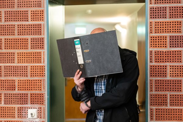 Nach dem Fund der Leiche geht der Prozess nun weiter. (Archivbild) - © Silas Stein/dpa