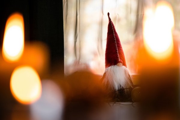 Rund um die Feiertage müssen und dürfen Menschen mit psychischen Erkrankungen auf ihre Bedürfnisse achten - und auch Hilfe suchen. - © Franziska Gabbert/dpa-tmn